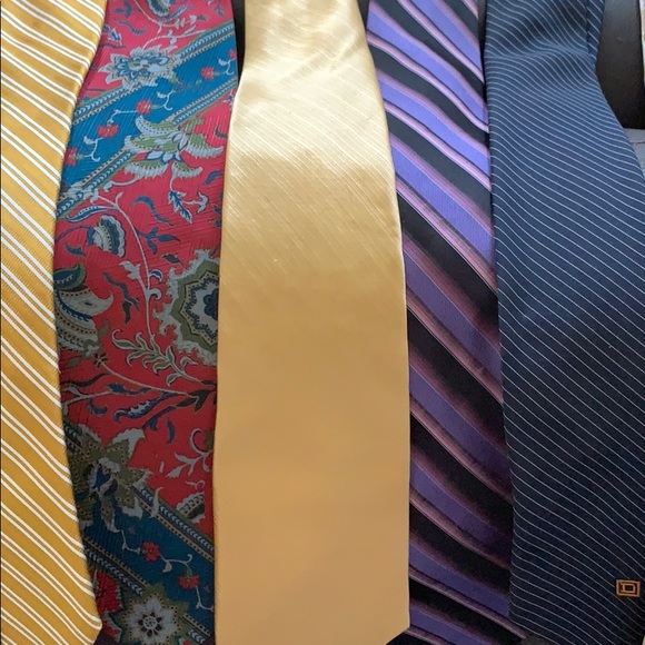 NOT AVAILABLE - Picture 4 of 5